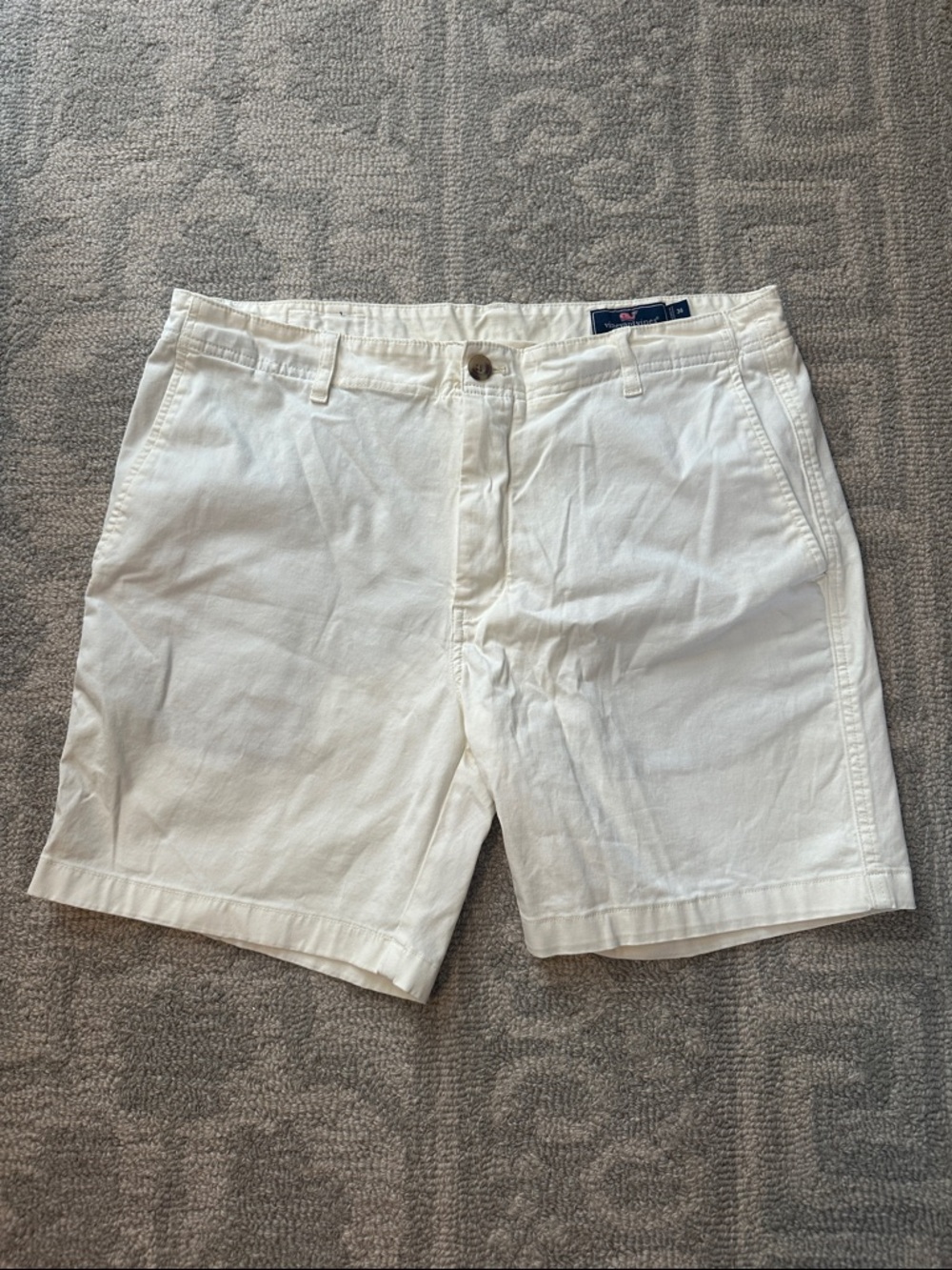 Men’s Vineyard Vines White Shorts | Waist 36